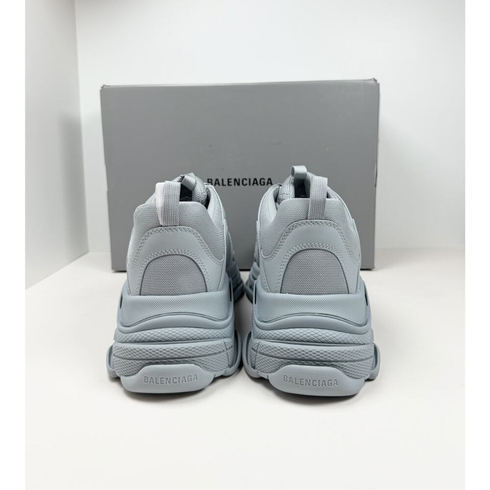 Balenciaga Triple S Sneakers in Grey - Picture 4 of 10